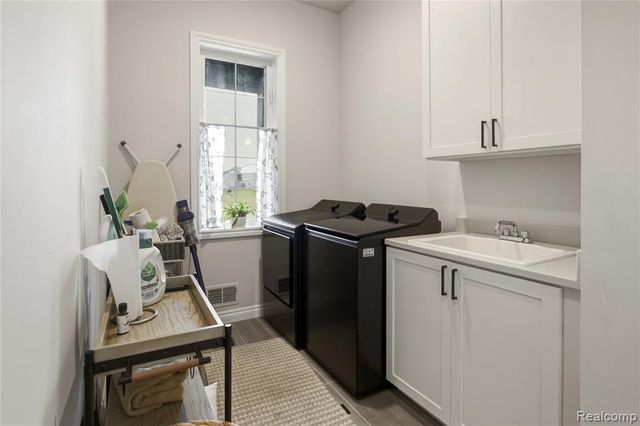 850 Marlayna Drive, Oxford, MI 48371