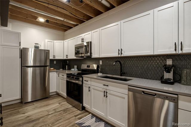 850 Marlayna Drive, Oxford, MI 48371