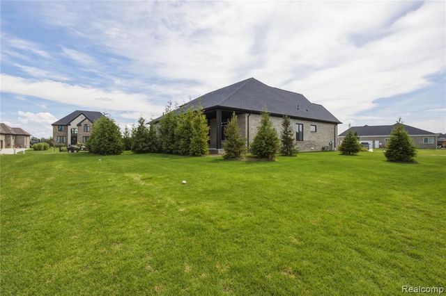 850 Marlayna Drive, Oxford, MI 48371