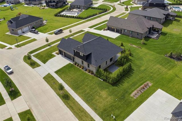 850 Marlayna Drive, Oxford, MI 48371