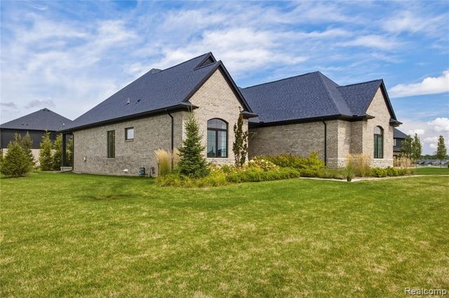850 Marlayna Drive, Oxford, MI 48371