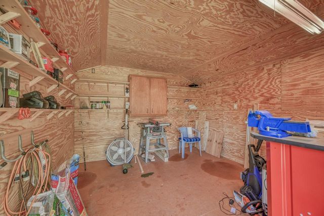 122 Ridge DR, Spicewood, TX 78669