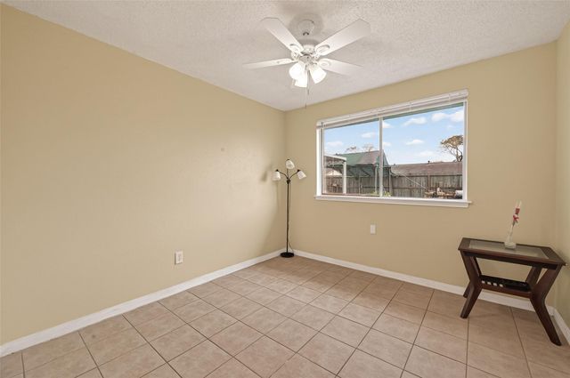 635 Coolwood Drive, Houston, TX 77013