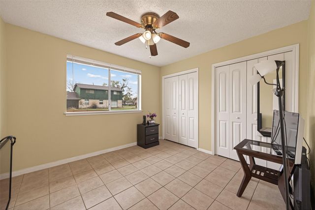 635 Coolwood Drive, Houston, TX 77013