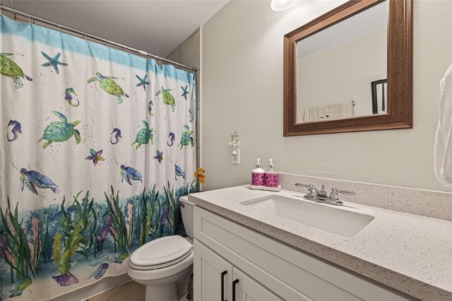 635 Coolwood Drive, Houston, TX 77013