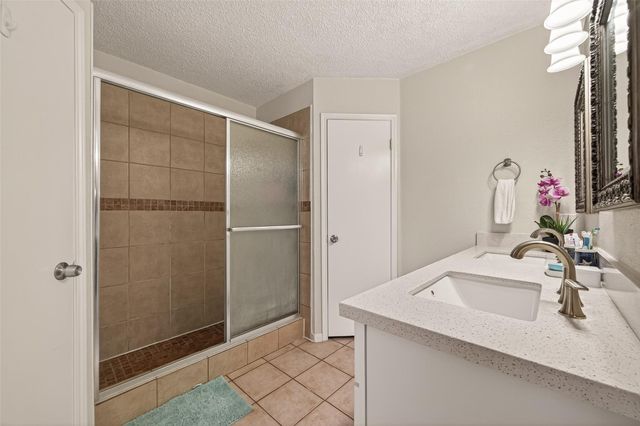 635 Coolwood Drive, Houston, TX 77013