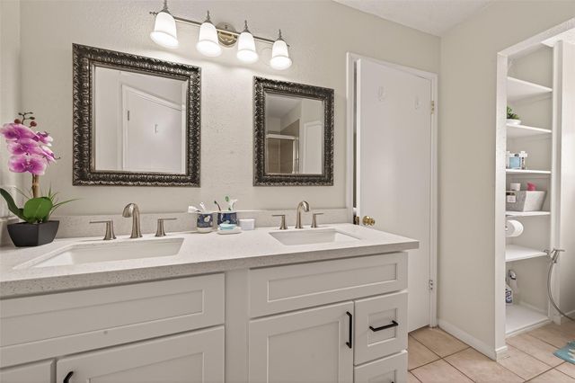 635 Coolwood Drive, Houston, TX 77013