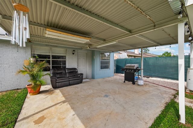 635 Coolwood Drive, Houston, TX 77013