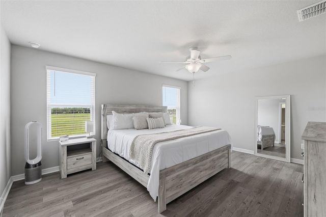 7623 MOMENTUM PARKWAY, Wesley Chapel, FL 33545