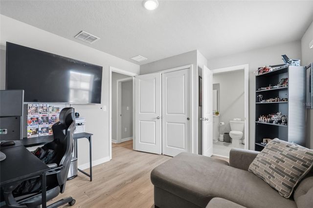 7623 MOMENTUM PARKWAY, Wesley Chapel, FL 33545