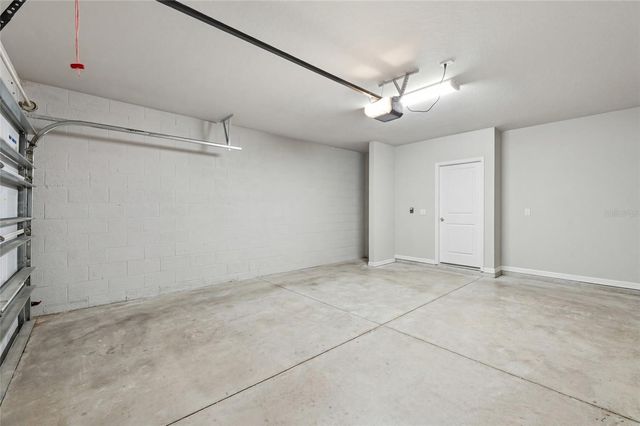 7623 MOMENTUM PARKWAY, Wesley Chapel, FL 33545