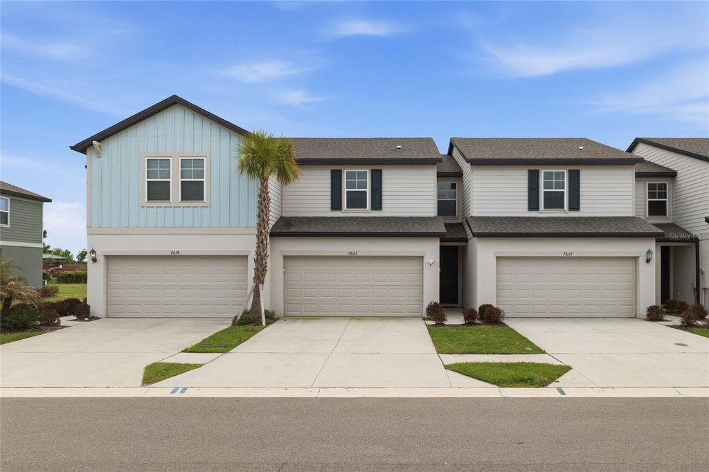 7623 MOMENTUM PARKWAY, Wesley Chapel, FL 33545