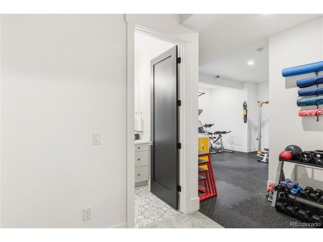 487 S Garfield St, Denver, CO 80209