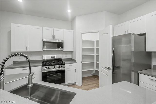 1555 Ward Frontier Lane, Henderson, NV 89002