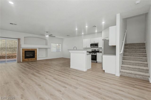 1555 Ward Frontier Lane, Henderson, NV 89002