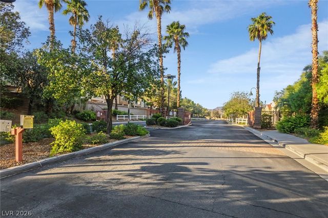 1555 Ward Frontier Lane, Henderson, NV 89002