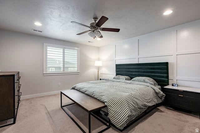 69 N FLOWER RD, Vineyard, UT 84059