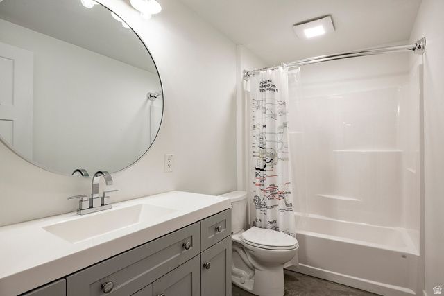 69 N FLOWER RD, Vineyard, UT 84059