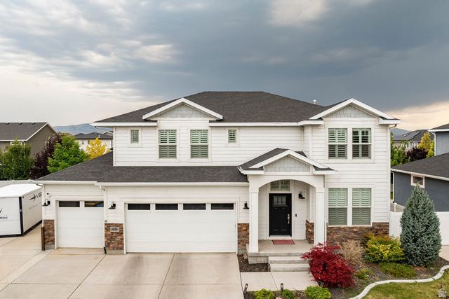 69 N FLOWER RD, Vineyard, UT 84059