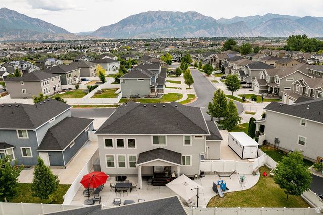 69 N FLOWER RD, Vineyard, UT 84059