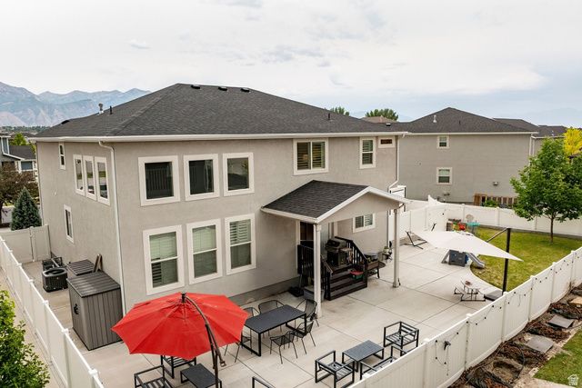 69 N FLOWER RD, Vineyard, UT 84059