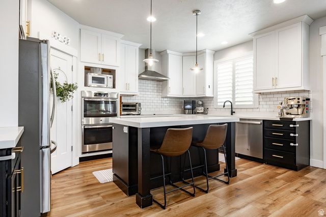 69 N FLOWER RD, Vineyard, UT 84059