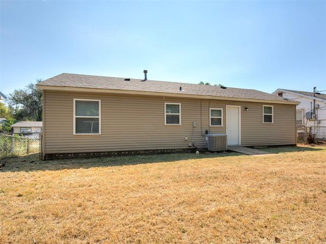 908 Buck Drive, Shawnee, OK 74801
