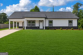 1084 SW West Adrian Circle, Conyers, GA 30094