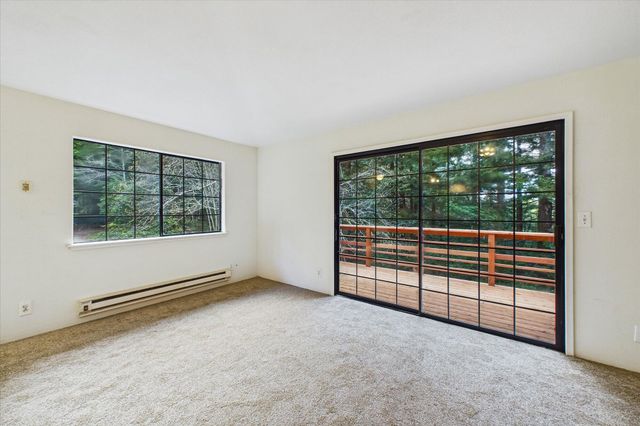 230 Blue Blossom Lane, Freshwater, CA 95503