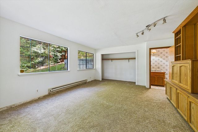 230 Blue Blossom Lane, Freshwater, CA 95503