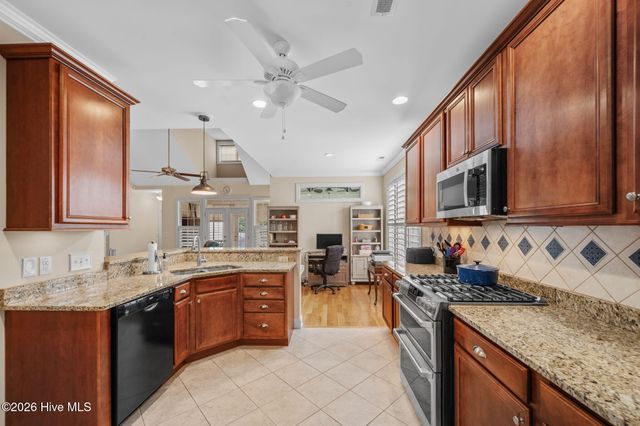 3705 Willow Lake Drive SE, Southport, NC 28461