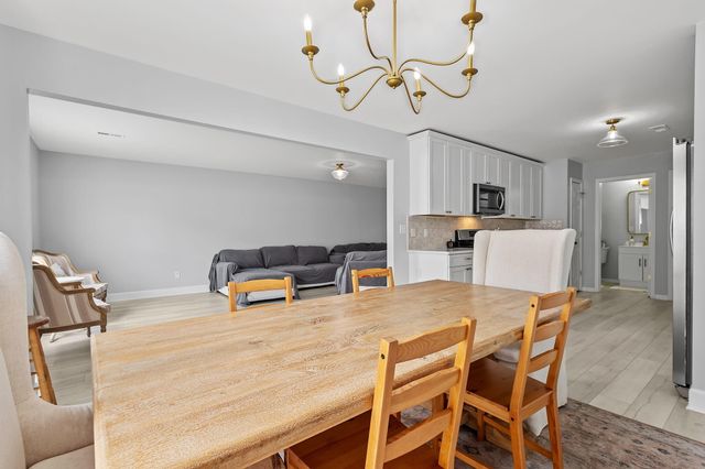 9573 Luebcke Lane, Crown Point, IN 46307