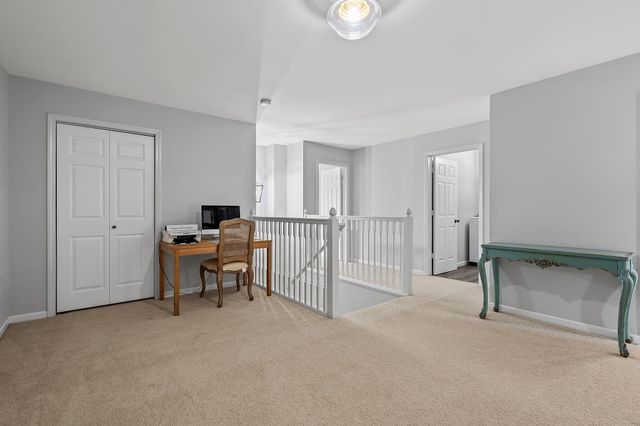 9573 Luebcke Lane, Crown Point, IN 46307