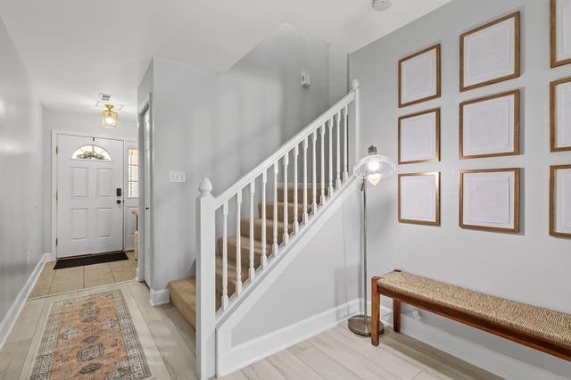 9573 Luebcke Lane, Crown Point, IN 46307