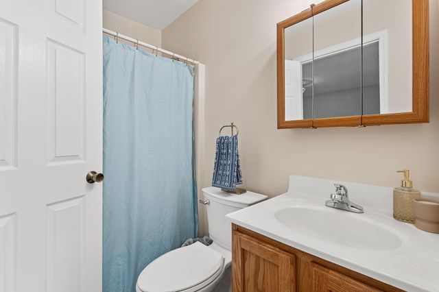 9573 Luebcke Lane, Crown Point, IN 46307