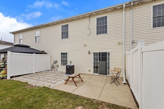 9573 Luebcke Lane, Crown Point, IN 46307