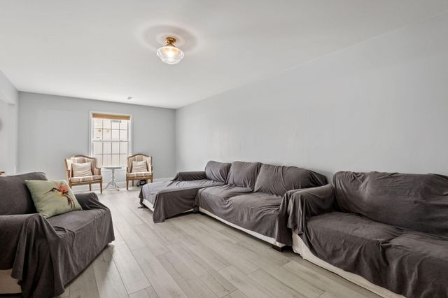 9573 Luebcke Lane, Crown Point, IN 46307