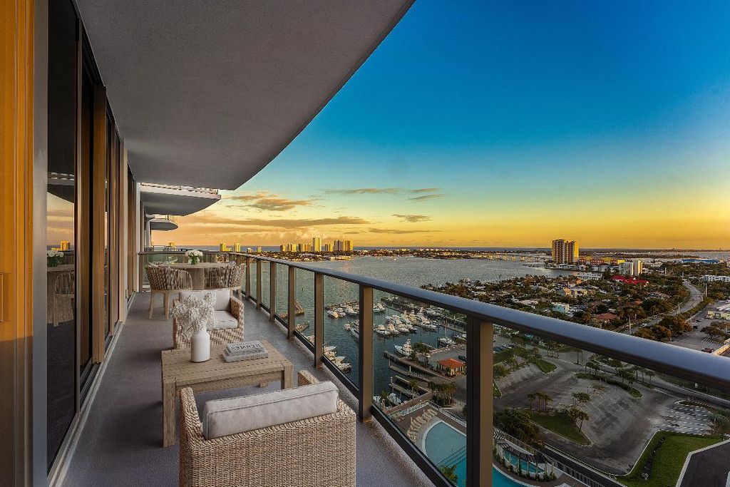 220 Lake Shore Drive 1911, Lake Park, FL 33403