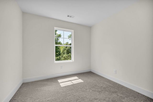 1026 Sycamore Ridge, E, Burns, TN 37029