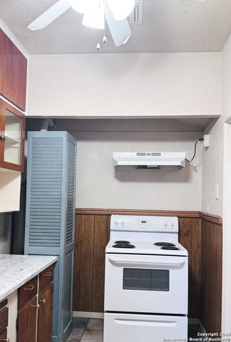 409 W Lynwood Ave Apt 4, San Antonio, TX 78212