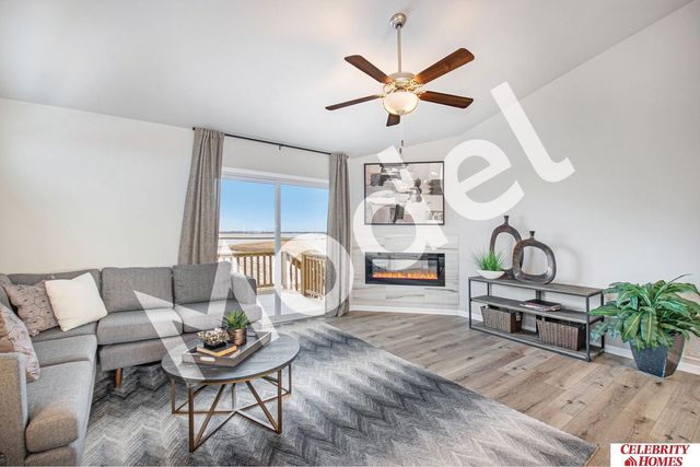 8017 N 113 Street, Omaha, NE 68142