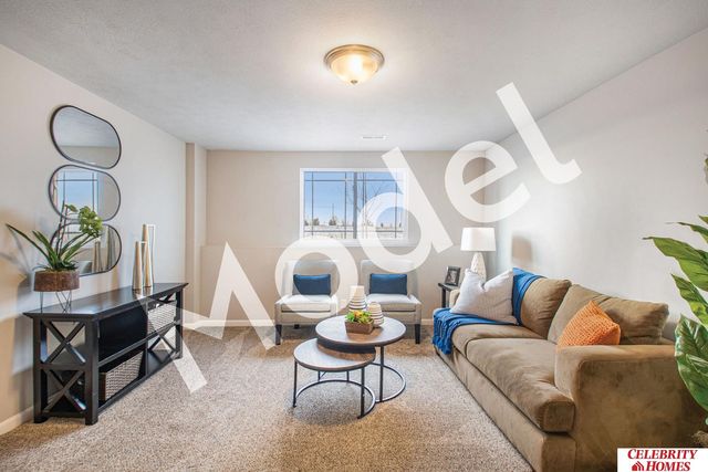 8017 N 113 Street, Omaha, NE 68142