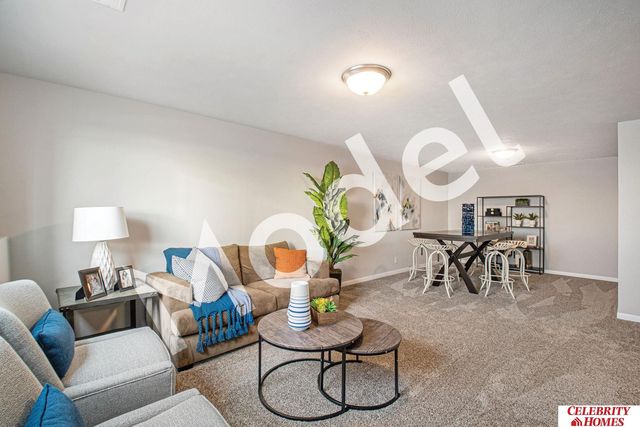 8017 N 113 Street, Omaha, NE 68142