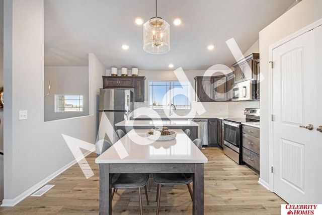 8017 N 113 Street, Omaha, NE 68142