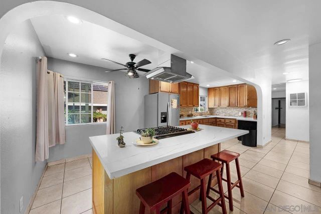 1465 S 40th St., San Diego, CA 92113