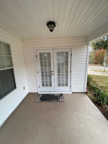 203 Bougainvillea Cir, Dothan, AL 36301