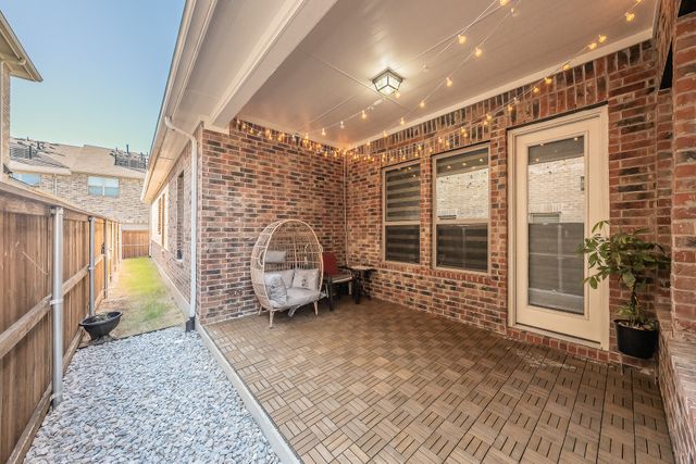 1279 Ocean Breeze Drive, Flower Mound, TX 75028