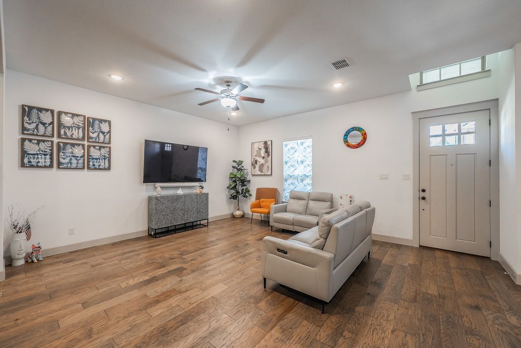 1279 Ocean Breeze Drive, Flower Mound, TX 75028 — photo 4