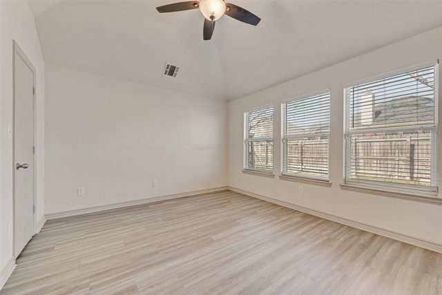 91 Post Oak Drive, Waxahachie, TX 75165