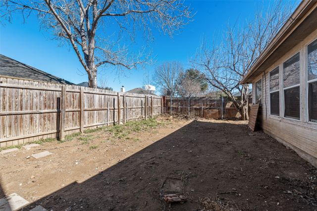 91 Post Oak Drive, Waxahachie, TX 75165